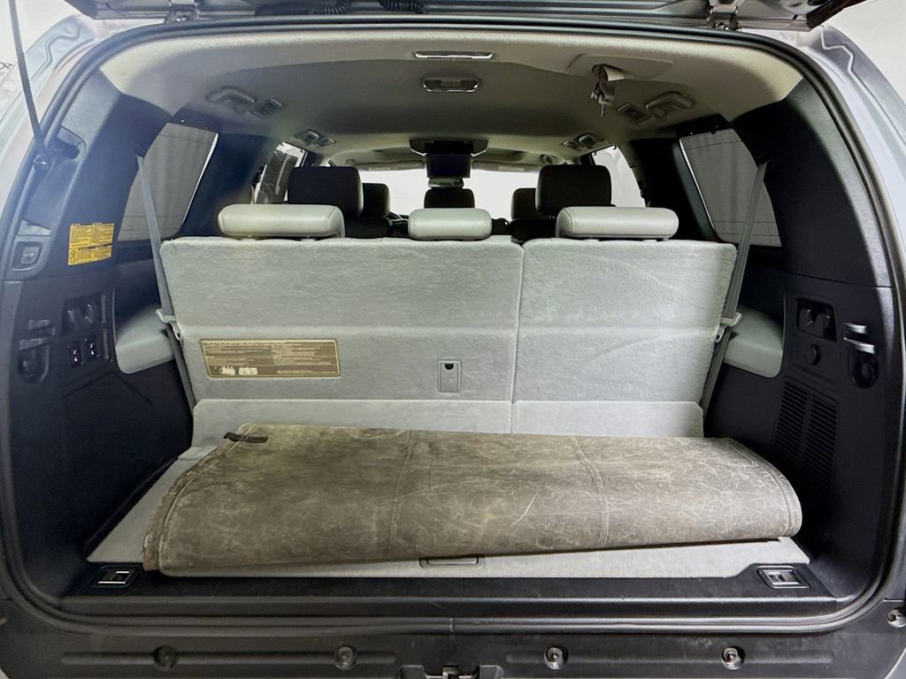 Used 2011 Toyota Sequoia Limited RWD image 27