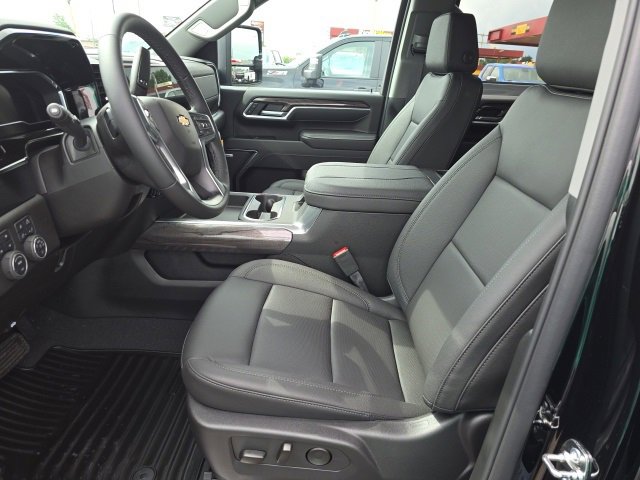 New 2025 Chevrolet Silverado 3500 LTZ w/ Z71 Chrome Sport Edition image 14