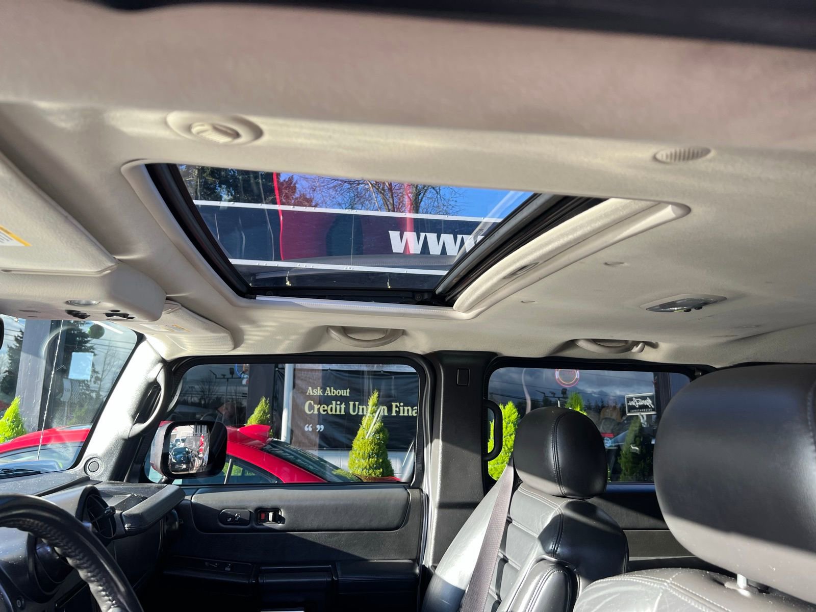 Used 2005 HUMMER H2 w/ Preferred Equipment Group image 17