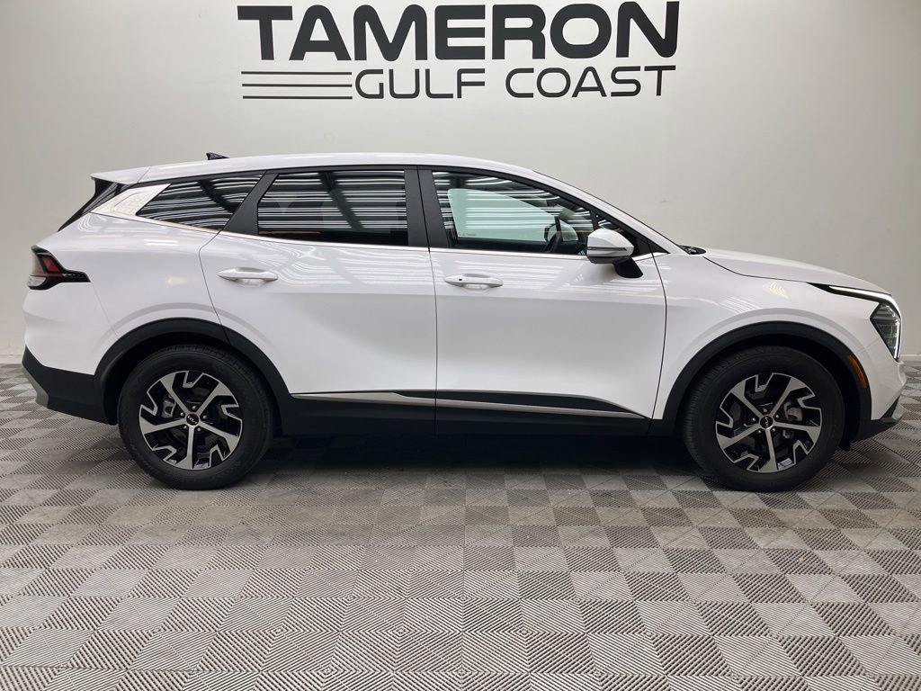 Used 2024 Kia Sportage EX image 15