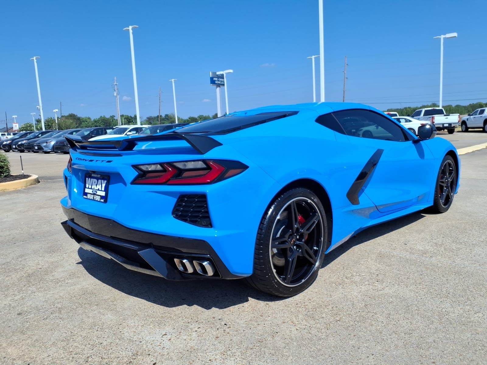 Used 2022 Chevrolet Corvette Stingray Preferred Cpe w/ Z51 Performance Package RWD image 4