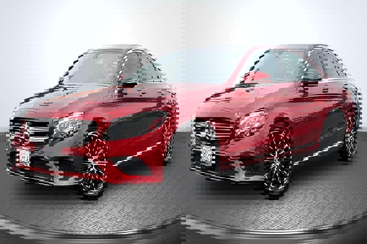 Used 2020 Mercedes-Benz C 300 Sedan w/ Premium Package image 12