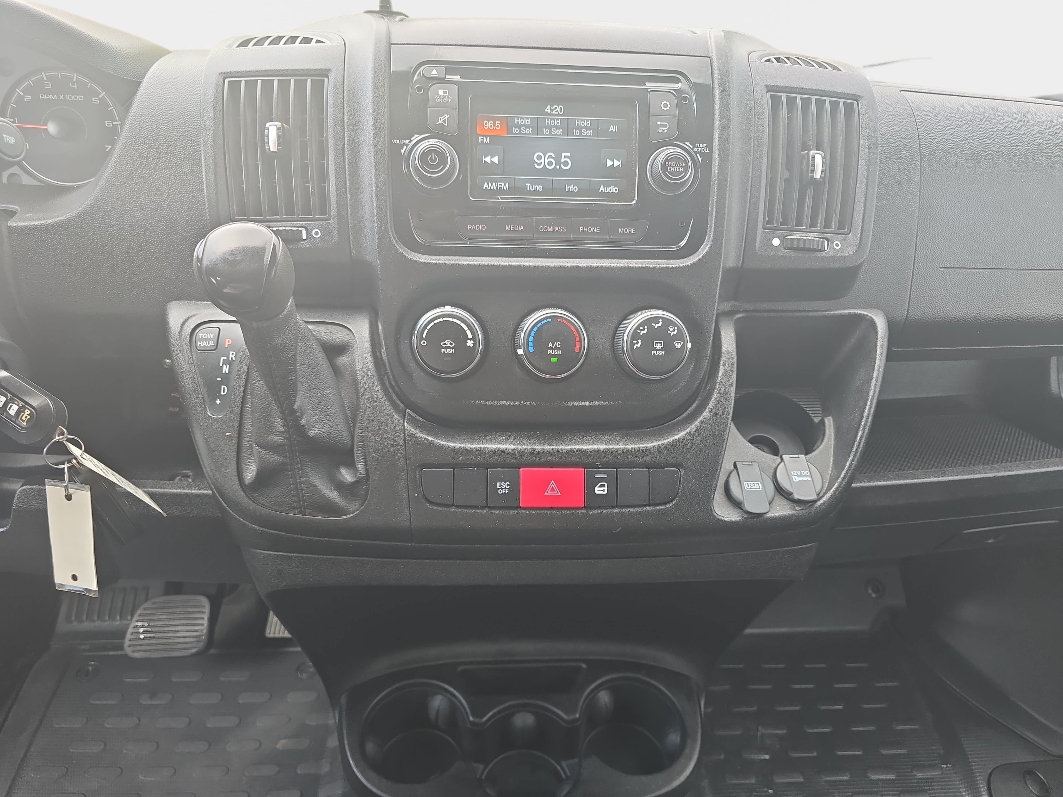 Used 2017 RAM ProMaster 2500 w/ Interior Convenience Group FWD image 16