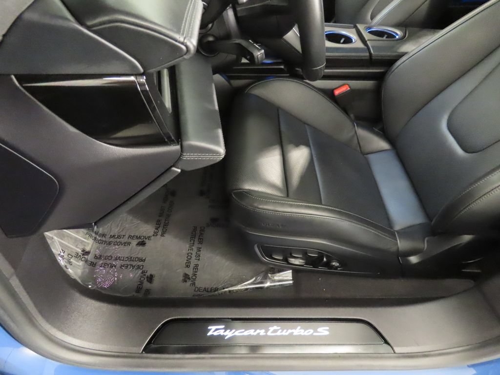 Certified 2022 Porsche Taycan Turbo S AWD/4WD image 39