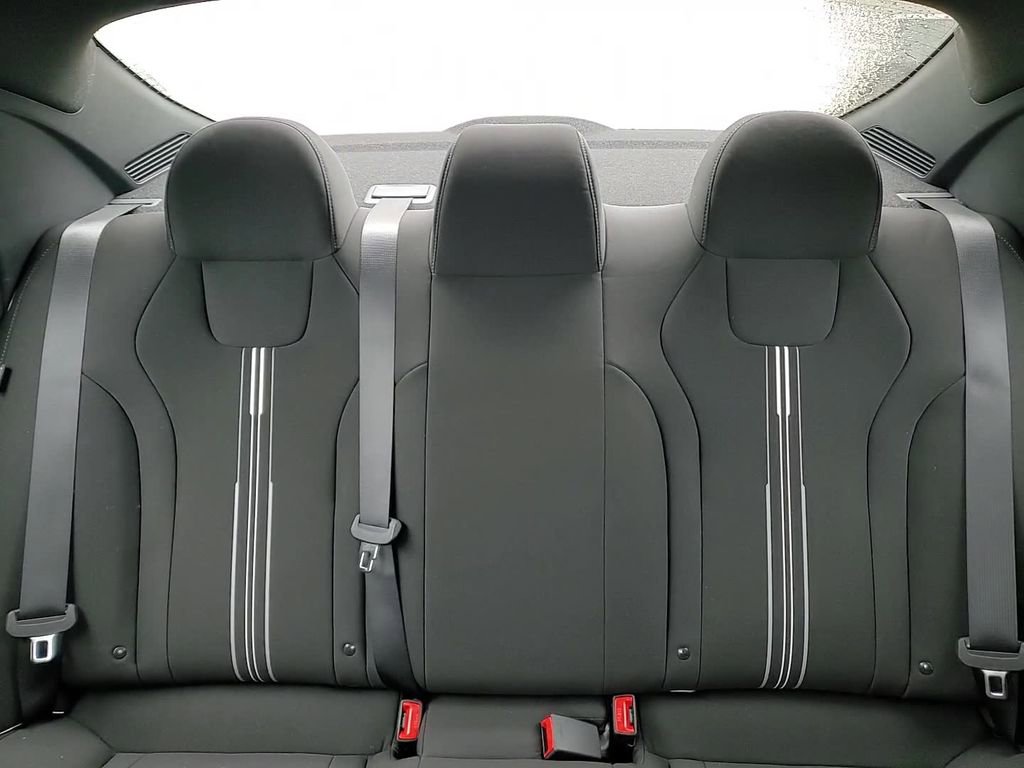 Used 2025 Hyundai Elantra SEL w/ Cargo Package image 25