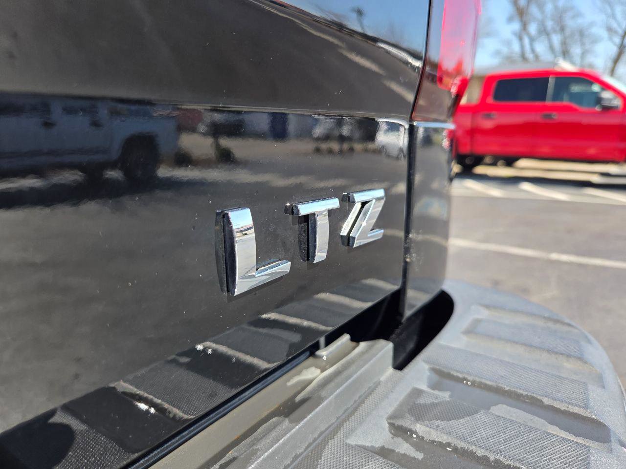 Used 2014 Chevrolet Silverado 1500 LTZ Z71 image 10