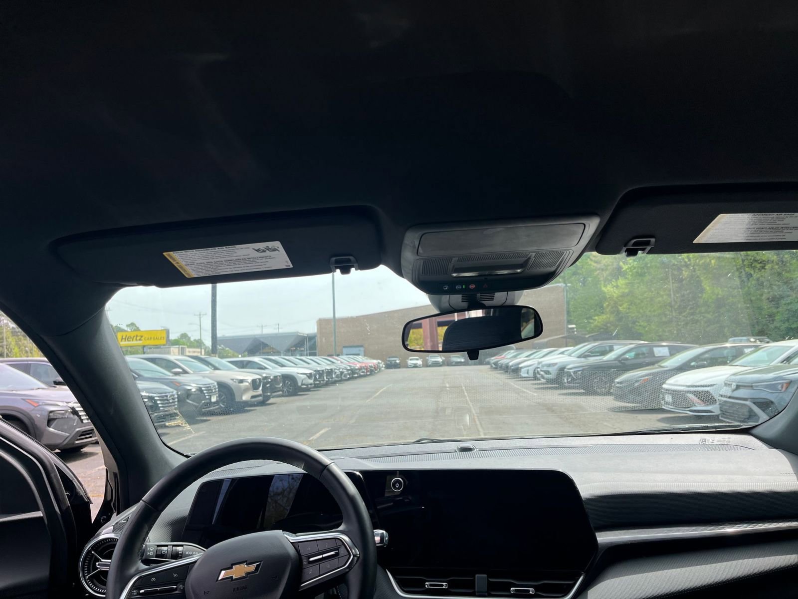 Used 2025 Chevrolet Equinox LT FWD image 30