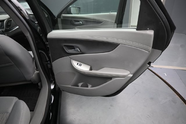Used 2017 Chevrolet Impala LS FWD image 14