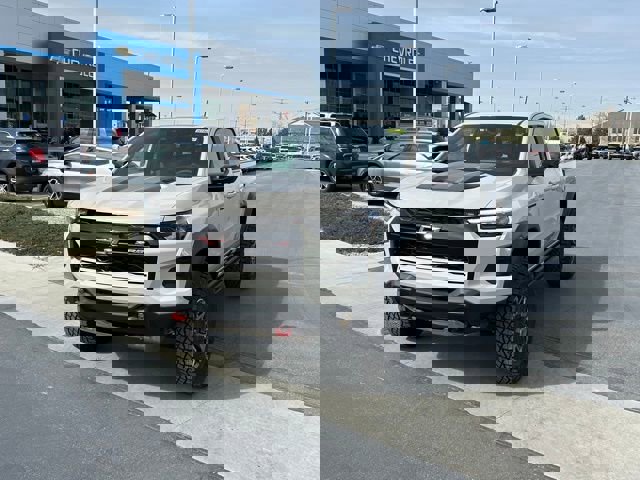 New 2026 Chevrolet Colorado ZR2 w/ Technology Package image 18
