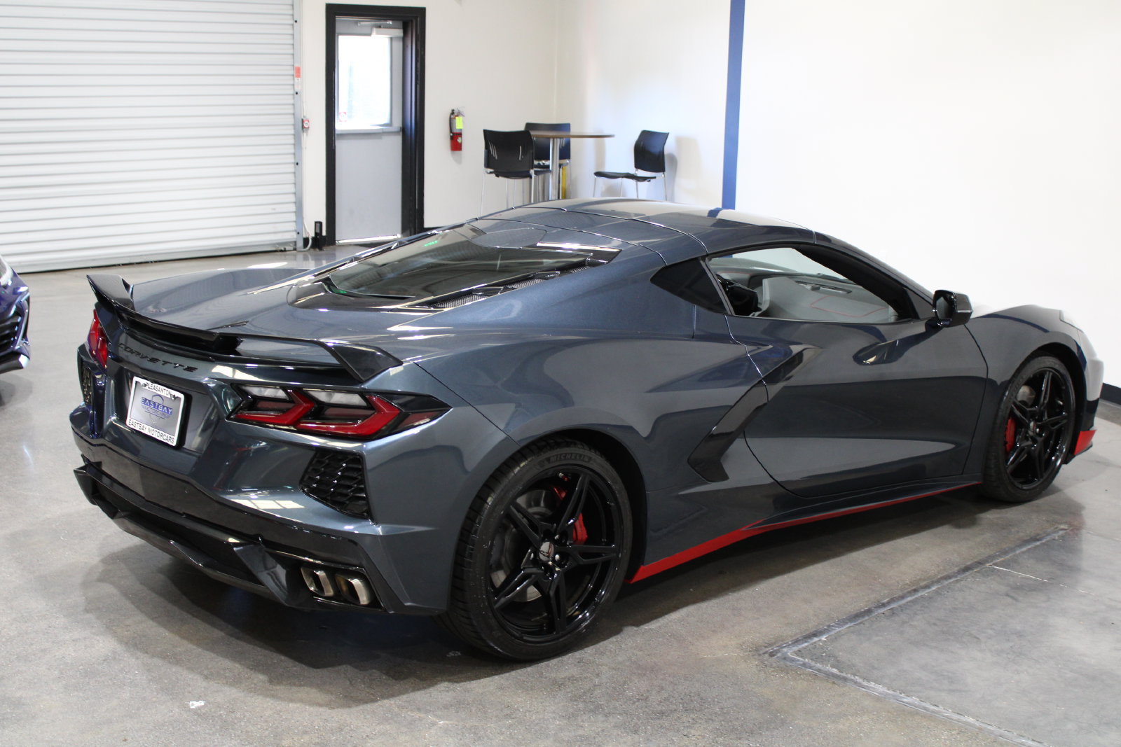 Used 2021 Chevrolet Corvette Stingray Coupe w/ Z51 Performance Package RWD image 16