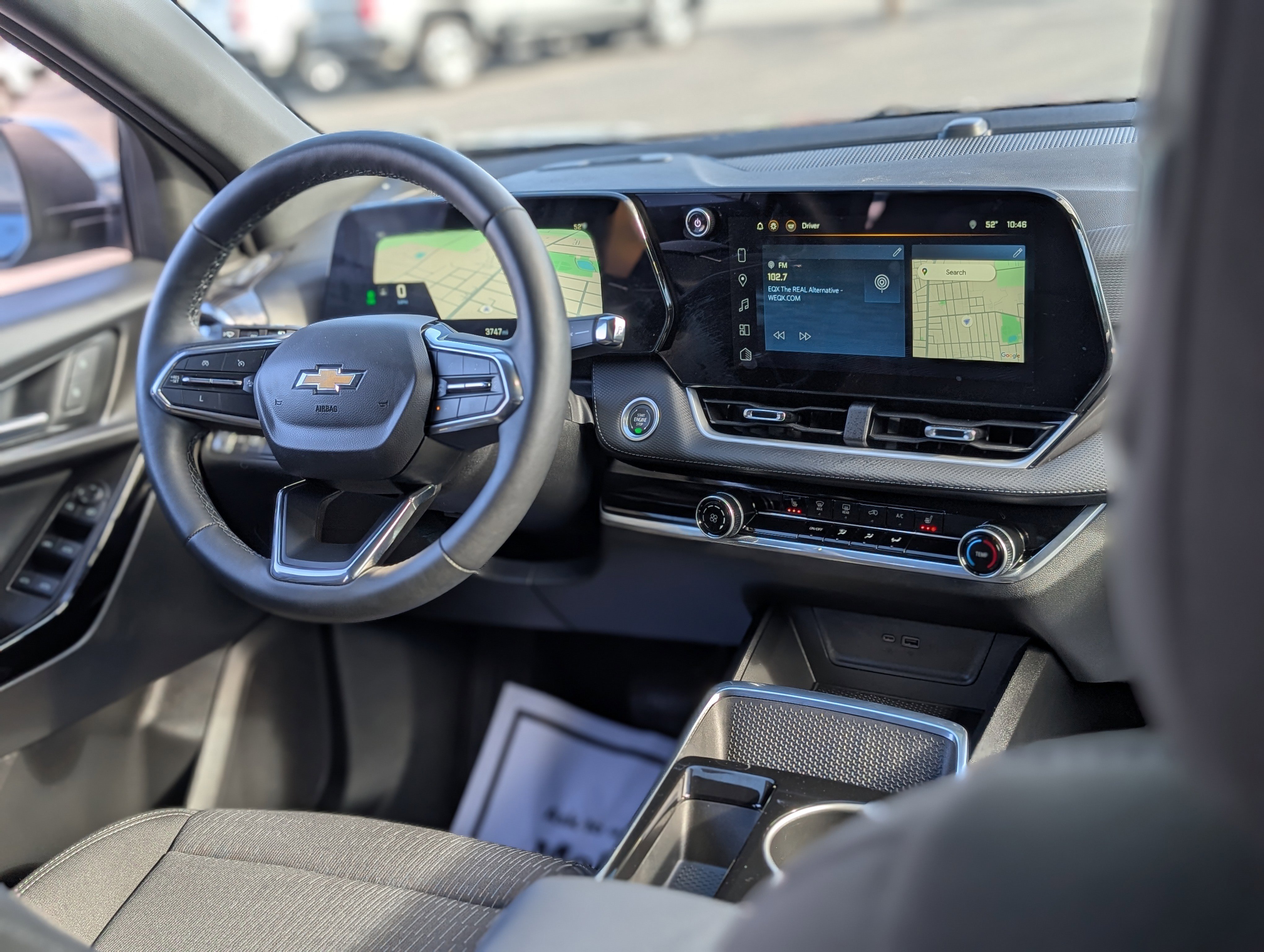 Used 2025 Chevrolet Equinox LT w/ Safety and Technology Package image 15