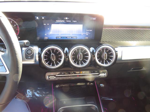 Used 2025 Mercedes-Benz GLB 250 4MATIC image 15