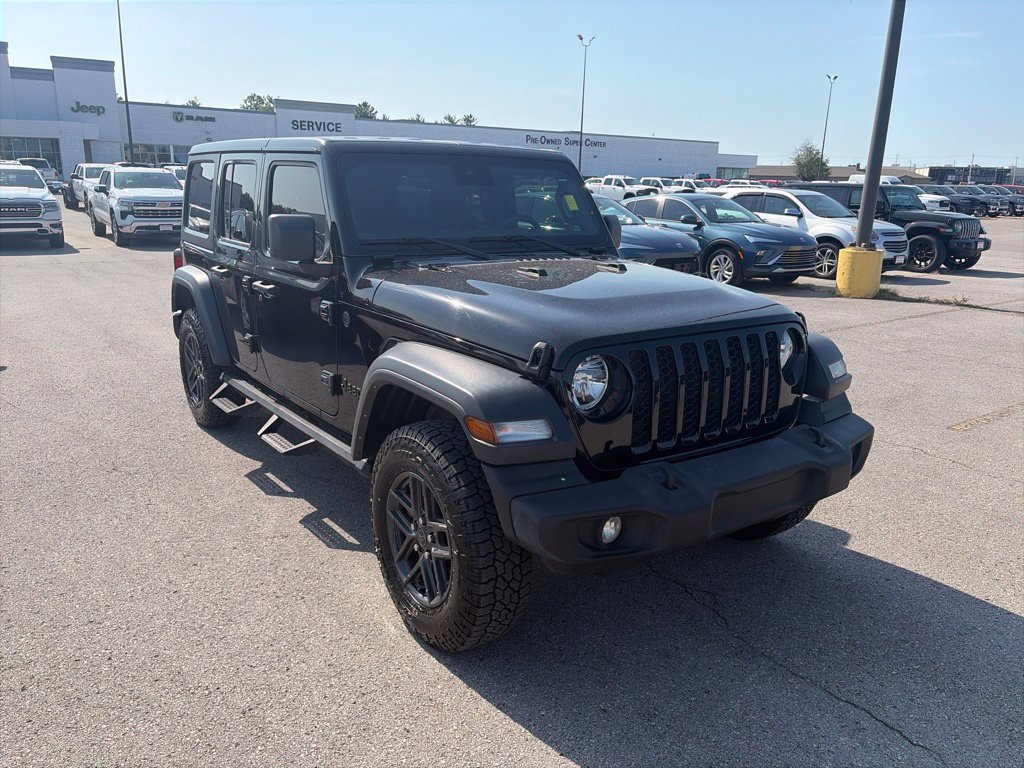 Used 2024 Jeep Wrangler Unlimited Sport AWD/4WD image 8