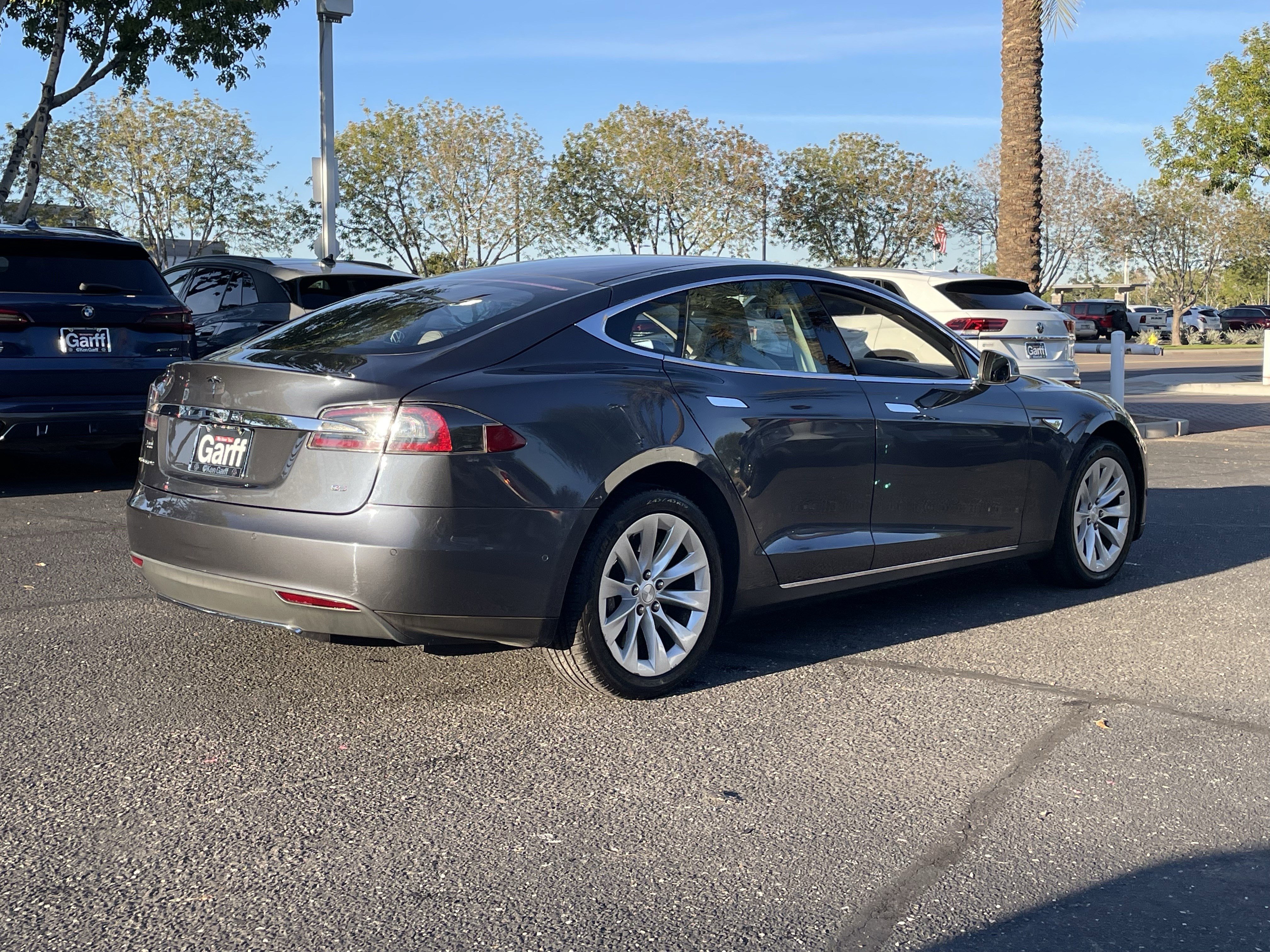 Used 2014 Tesla Model S image 4