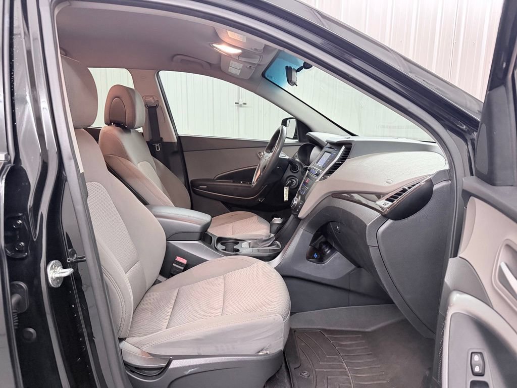 Used 2017 Hyundai Santa Fe Sport FWD image 33