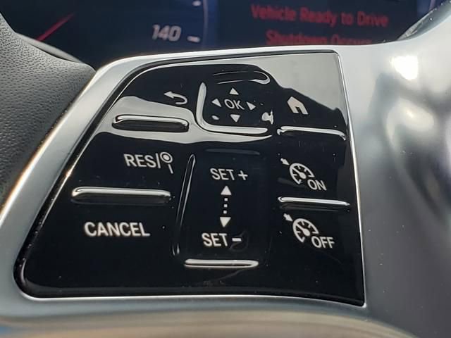 Used 2025 Mercedes-Benz GLC 300 4MATIC image 23