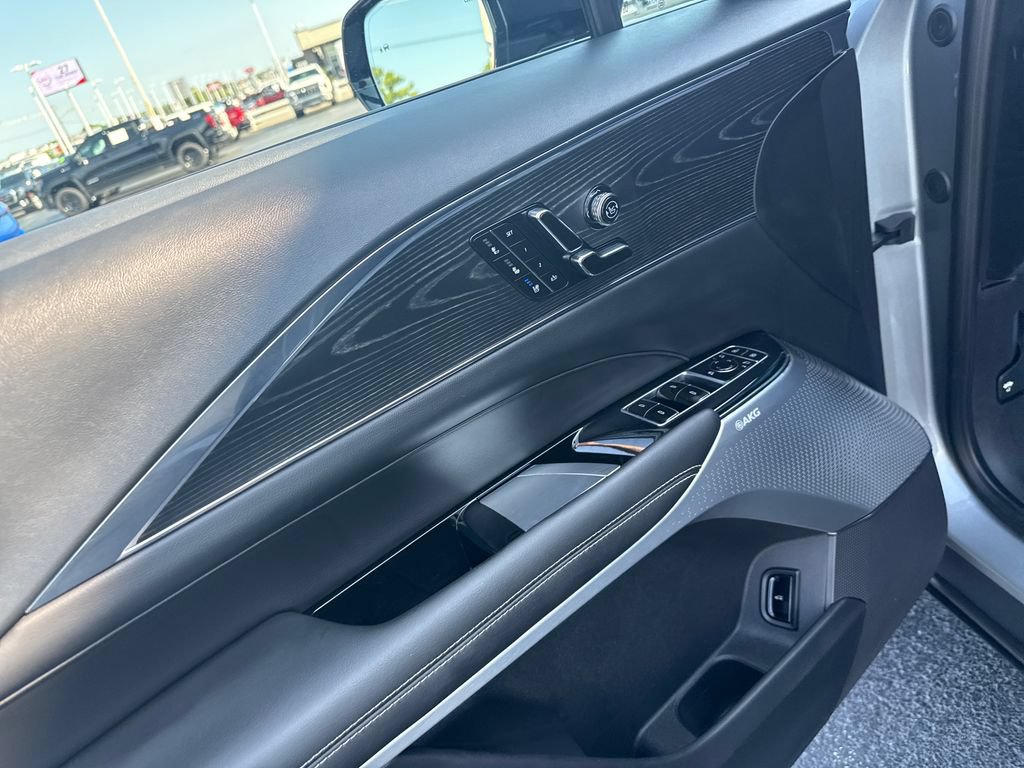 Used 2024 Cadillac Lyriq Sport w/ LPO, Floor Liner Package AWD/4WD image 14