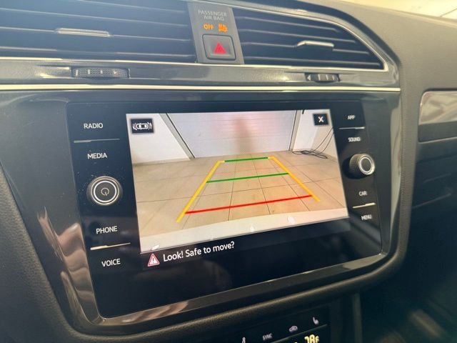 Used 2024 Volkswagen Tiguan SE image 35
