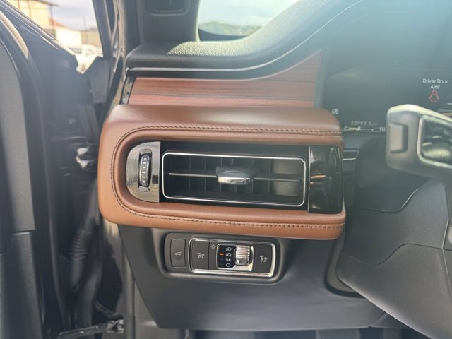 Used 2022 Lincoln Aviator Reserve w/ Elements Package Plus image 25