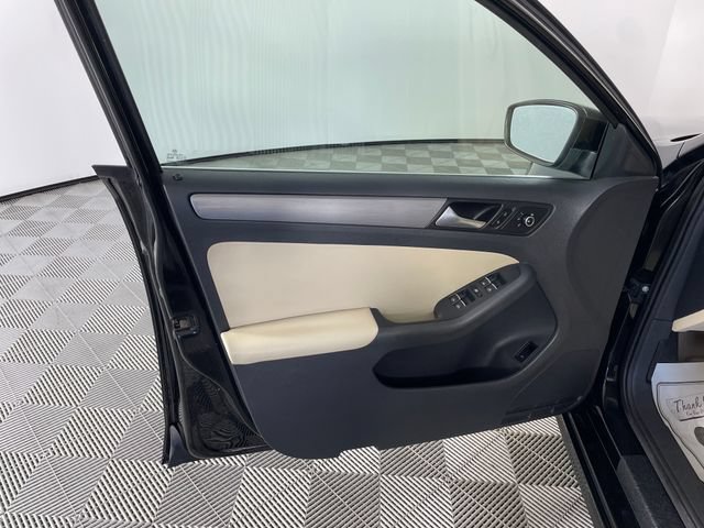 Used 2013 Volkswagen Jetta TDI FWD image 15