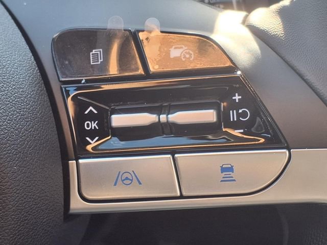 New 2026 Hyundai Elantra Limited image 21