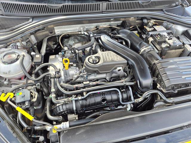 Used 2025 Volkswagen Jetta SE FWD image 27