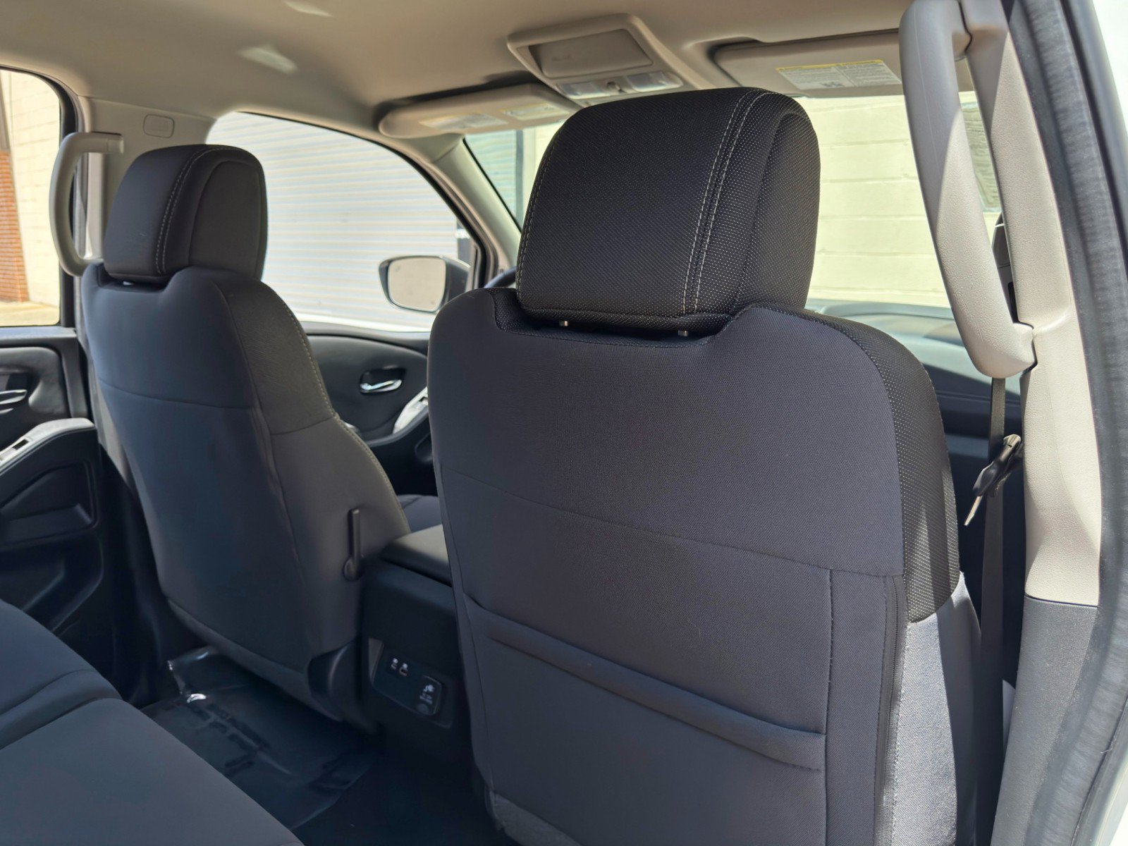 Used 2024 Nissan Frontier SV w/ Technology Package RWD image 30