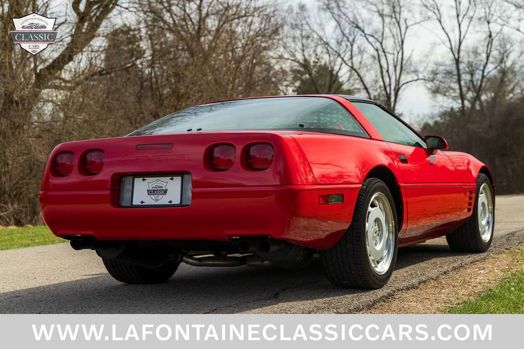 Used 1991 Chevrolet Corvette Coupe image 14