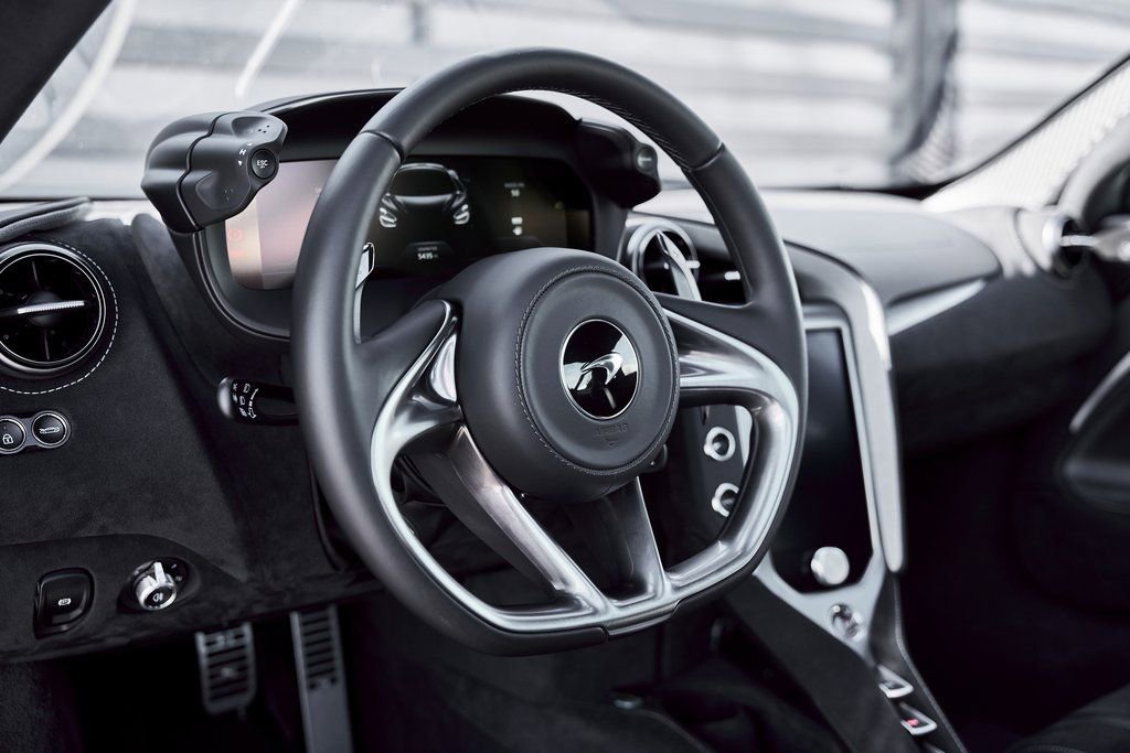 Used 2024 McLaren 750S image 39