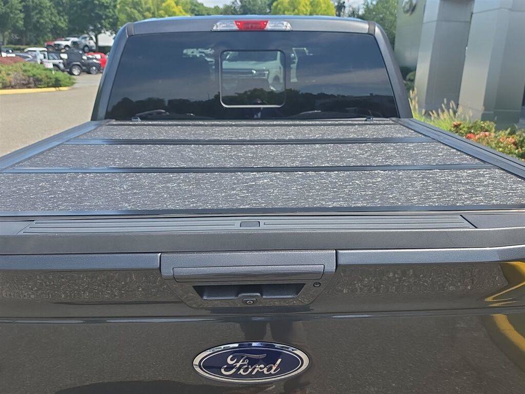 Used 2016 Ford F150 Lariat w/ Equipment Group 501A Mid AWD/4WD image 9