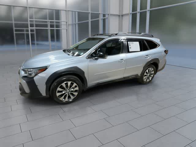 Used 2023 Subaru Outback Limited AWD/4WD image 4