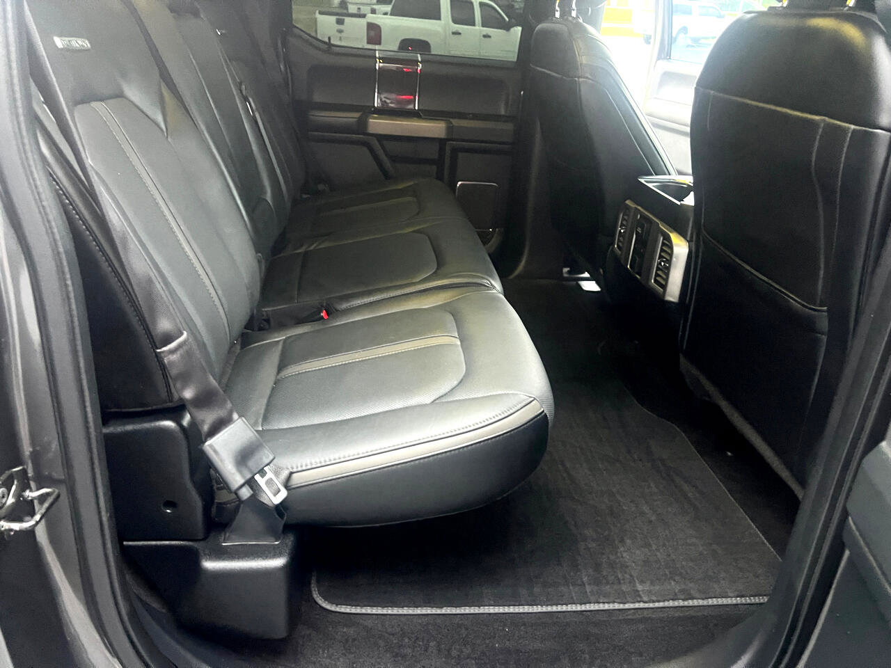 Used 2015 Ford F150 Platinum w/ Equipment Group 701A Luxury image 16