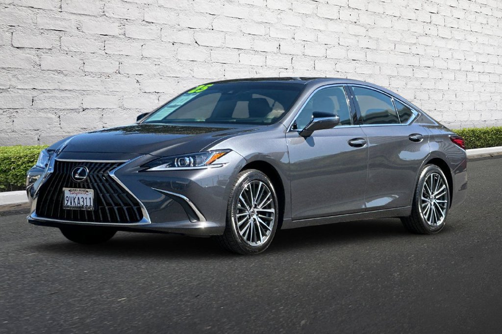 Used 2025 Lexus ES 300h w/ Premium Package FWD image 8