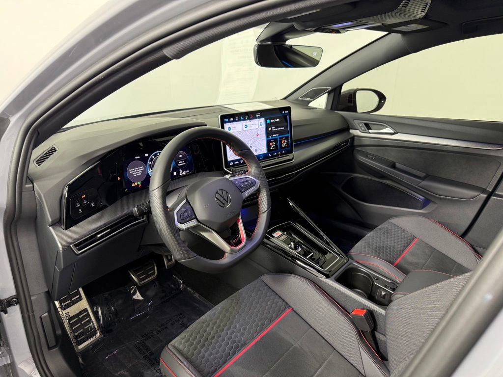 Used 2025 Volkswagen GTI SE FWD image 4
