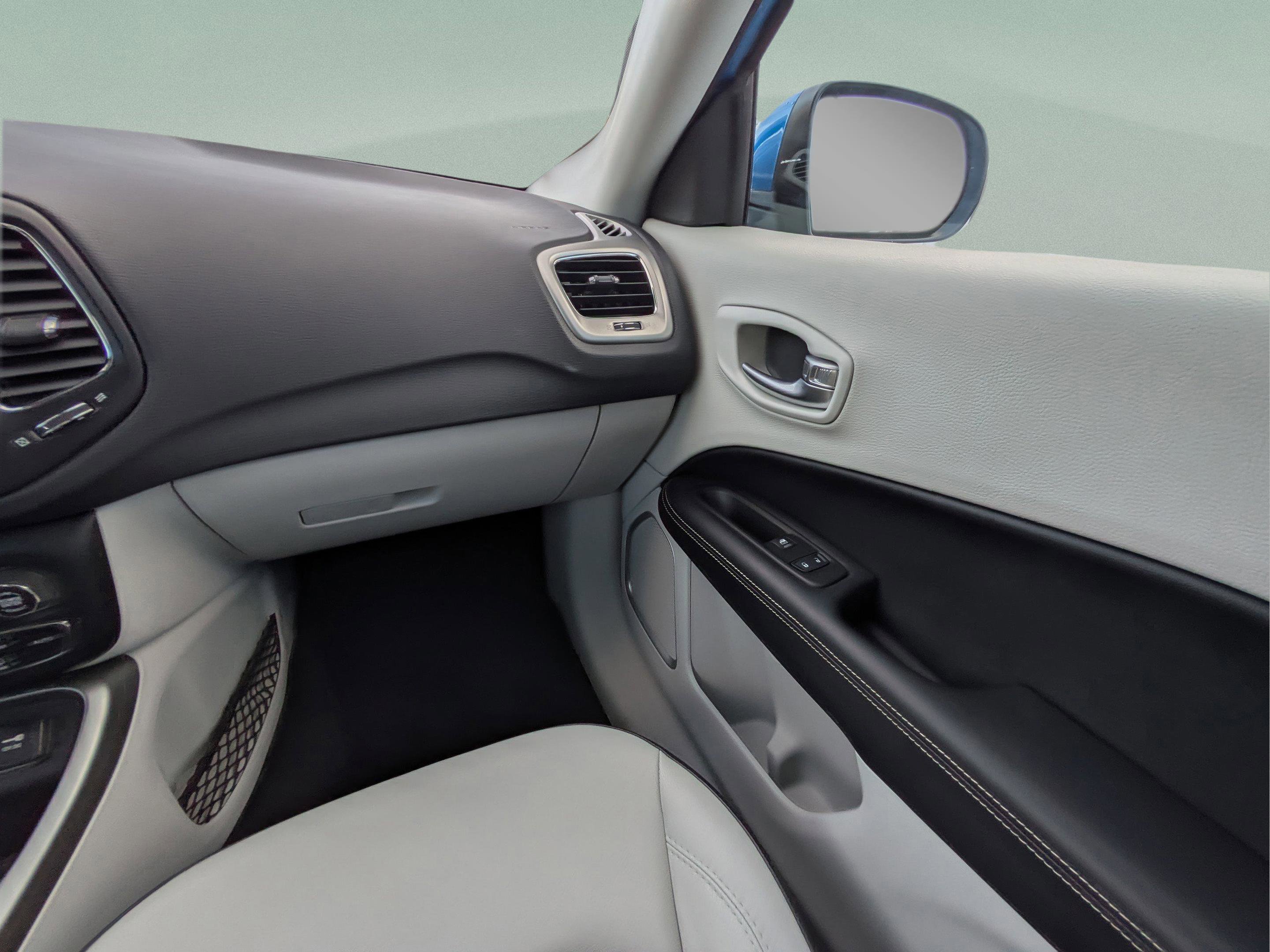 Used 2019 Jeep Compass Latitude w/ Popular Equipment Group image 24