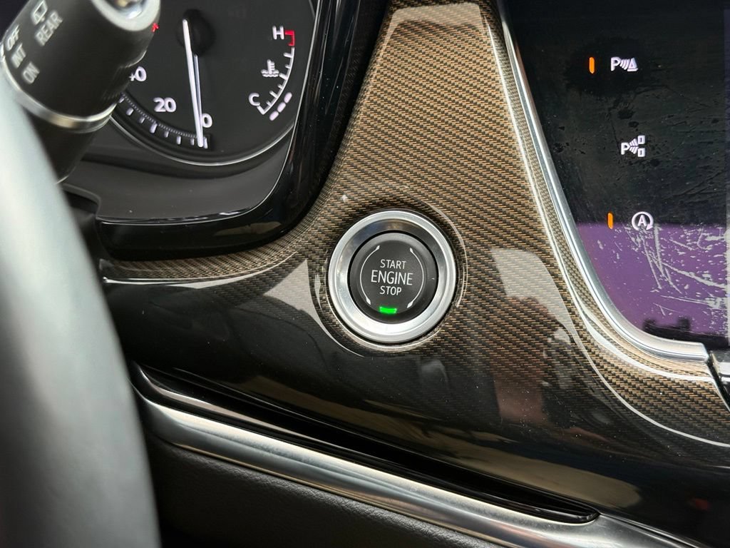 Used 2021 Cadillac XT6 Premium Luxury w/ Platinum Package AWD/4WD image 31