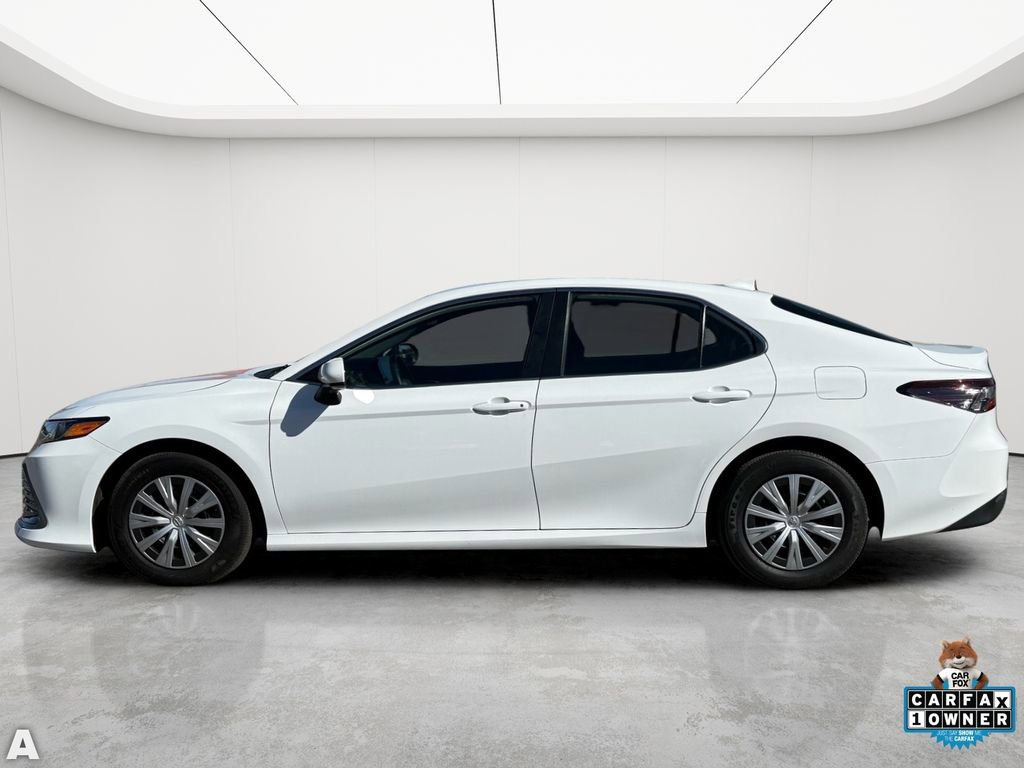 Used 2023 Toyota Camry LE FWD image 3