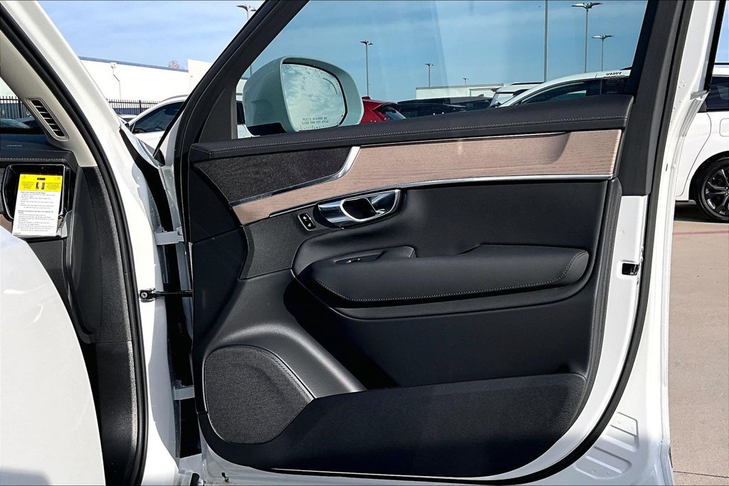 New 2026 Volvo XC90 B6 Core AWD/4WD image 11