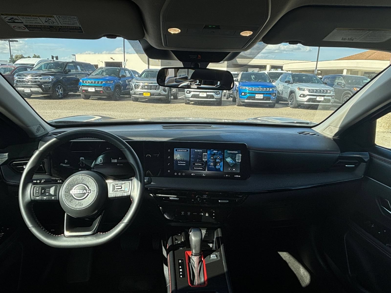 Used 2026 Nissan Kicks SR AWD/4WD image 33