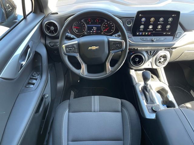 New 2025 Chevrolet Blazer LT w/ Convenience Package AWD/4WD image 6