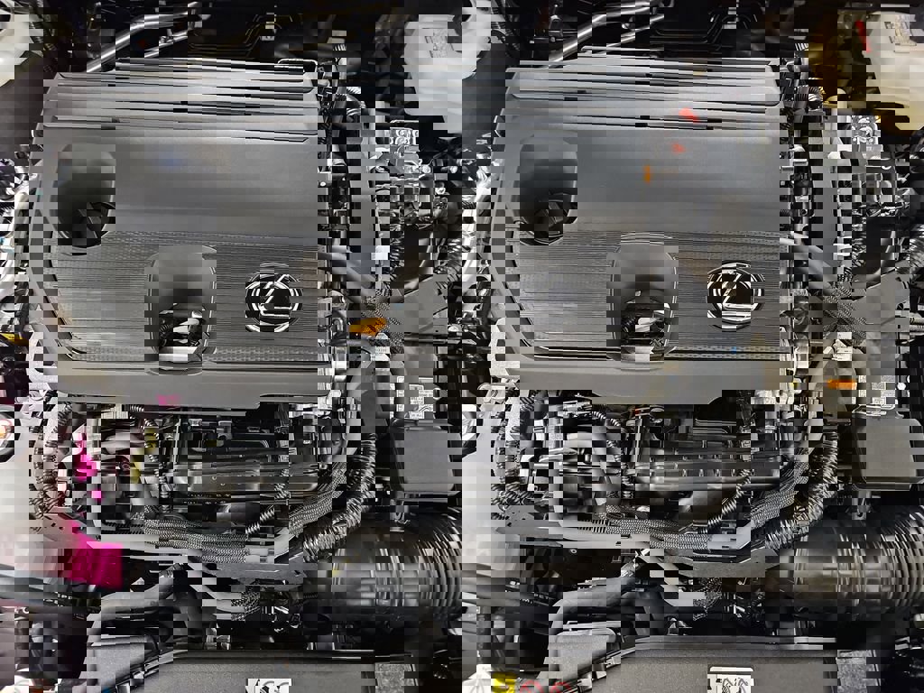 Certified 2025 Lexus ES 300h w/ Premium Package image 33