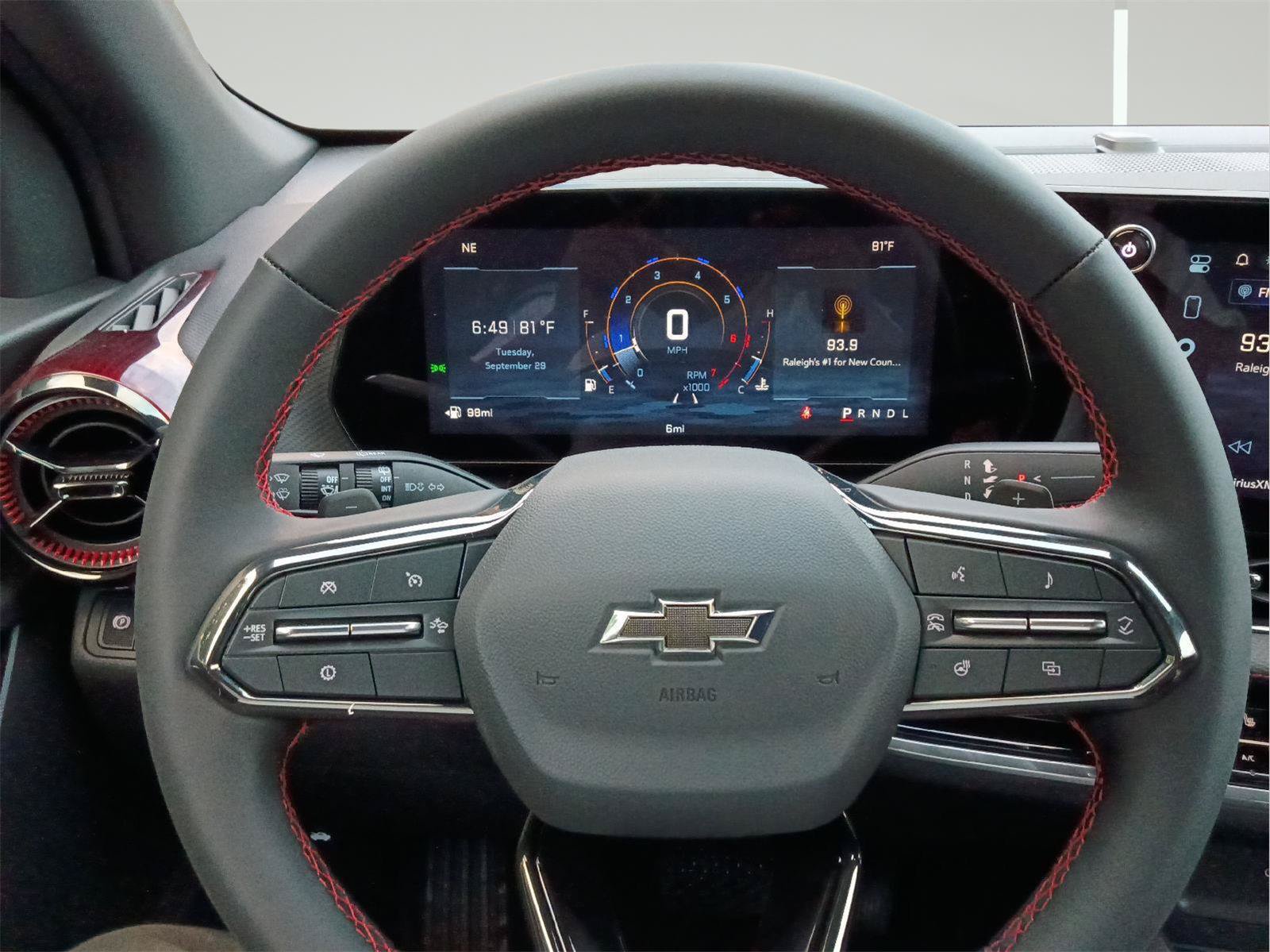 New 2027 Chevrolet Equinox RS FWD image 13