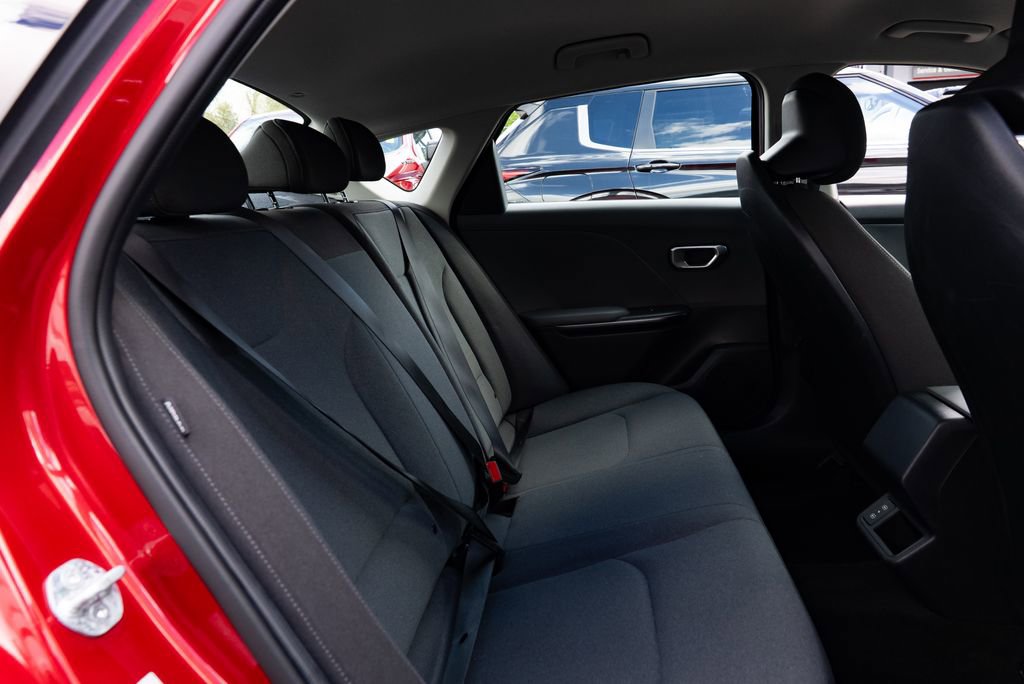 Used 2025 Kia K4 LXS image 22