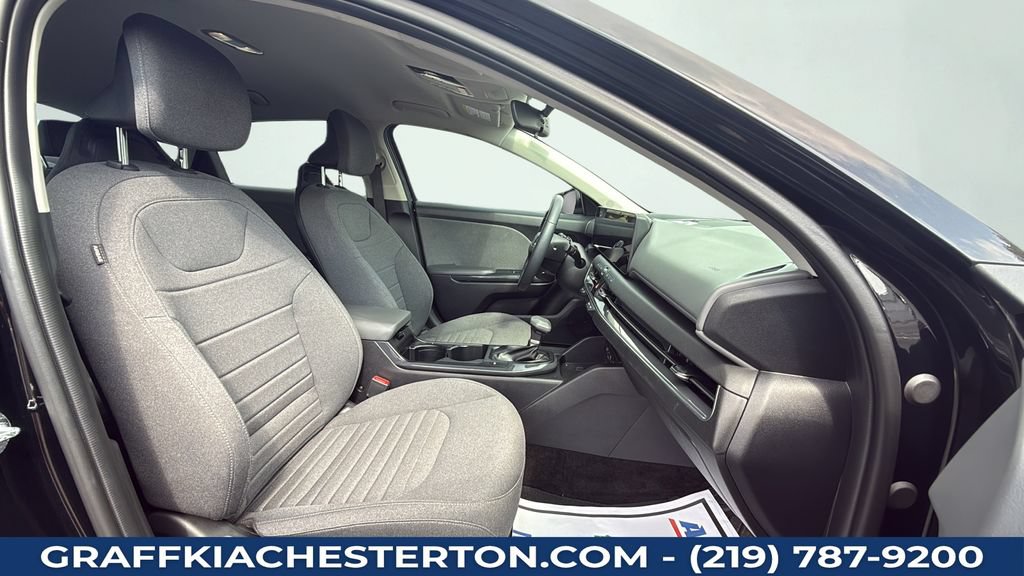 Used 2025 Kia K4 EX FWD image 44