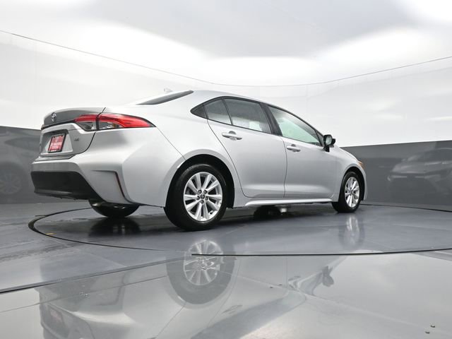 Used 2024 Toyota Corolla LE w/ LE Premium Package FWD image 45