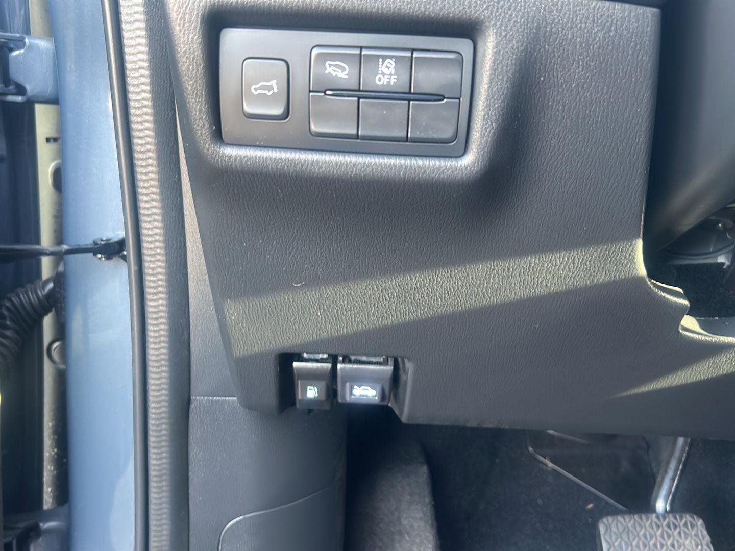 Used 2023 MAZDA CX-5 Carbon Edition image 13