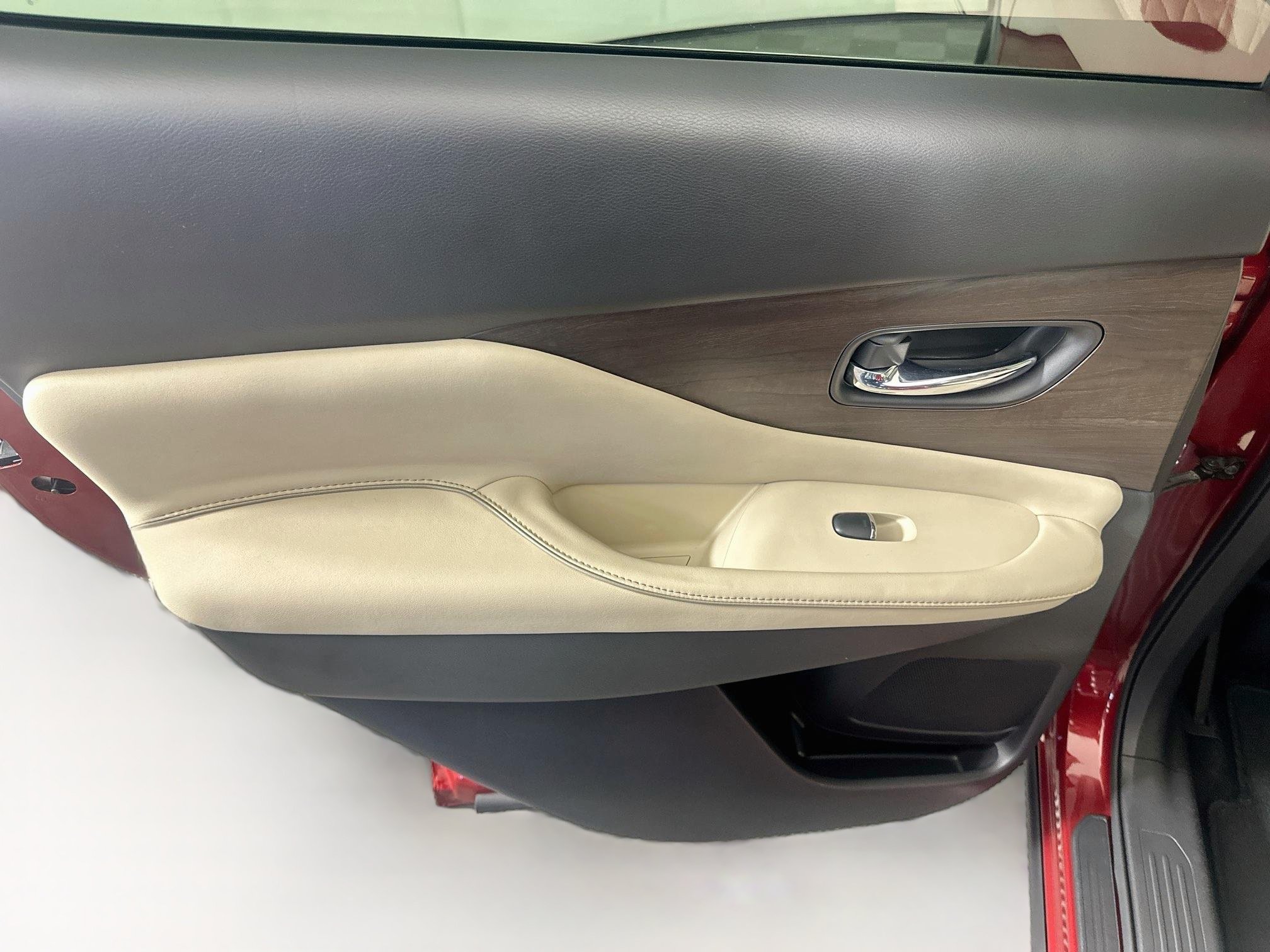 Used 2020 Nissan Murano Platinum FWD image 26