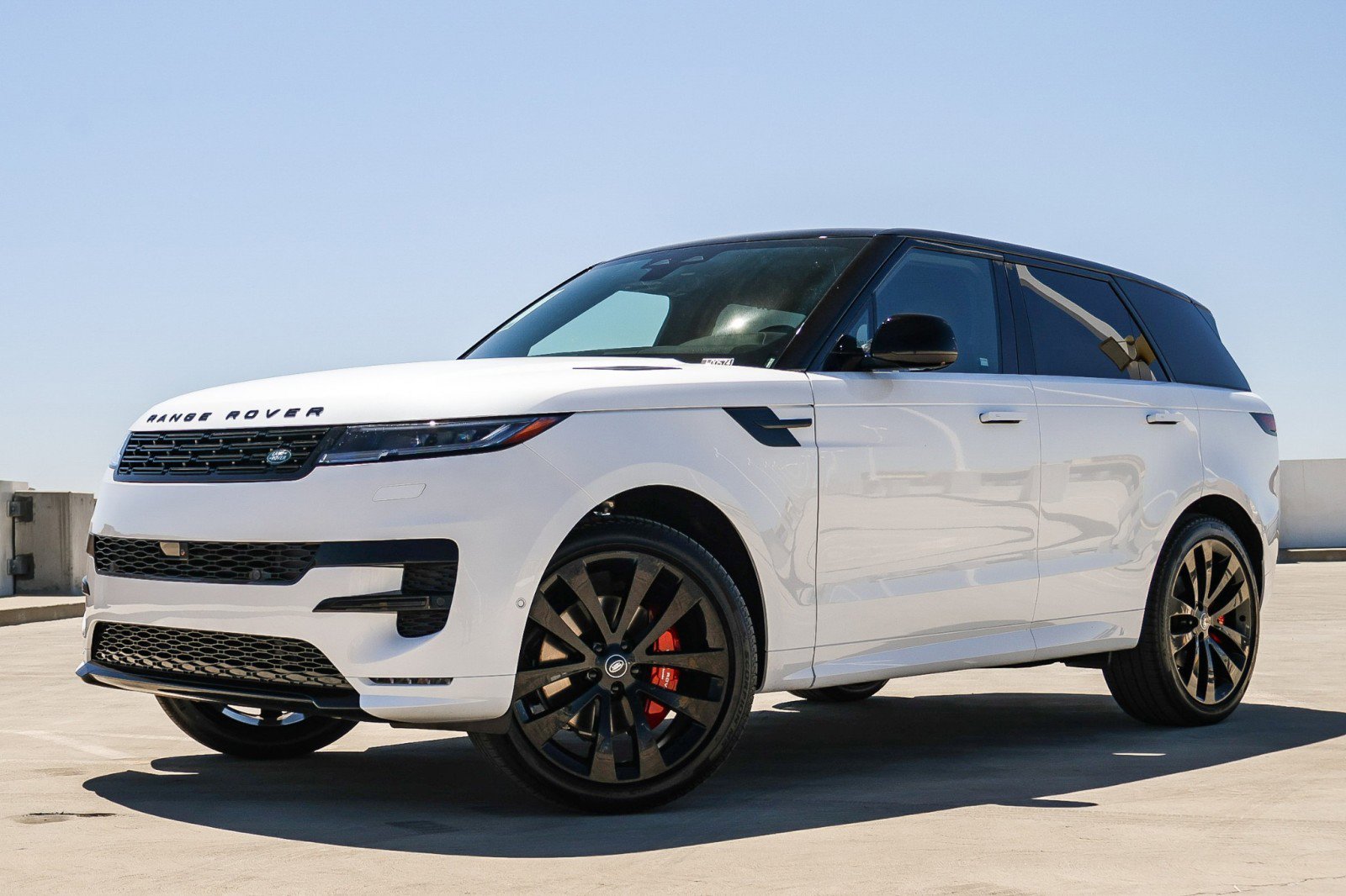 New 2025 Land Rover Range Rover Sport Dynamic SE