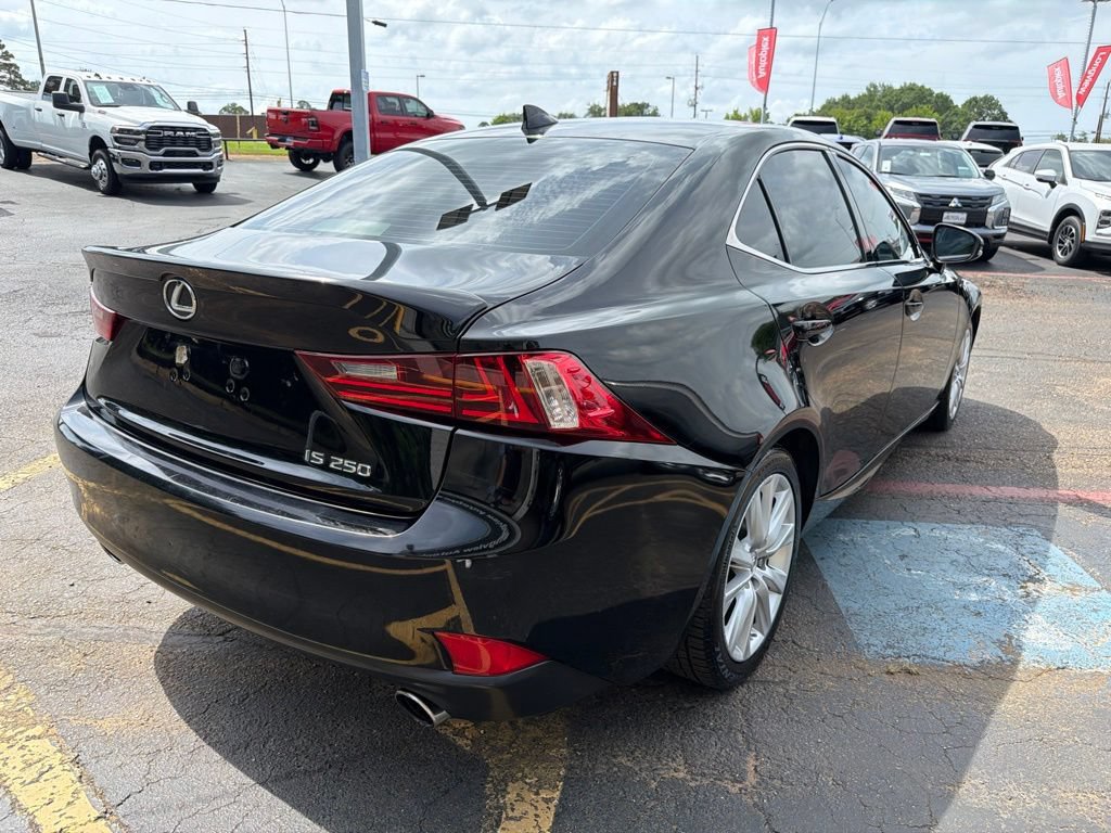 Used 2015 Lexus IS 250 RWD image 6