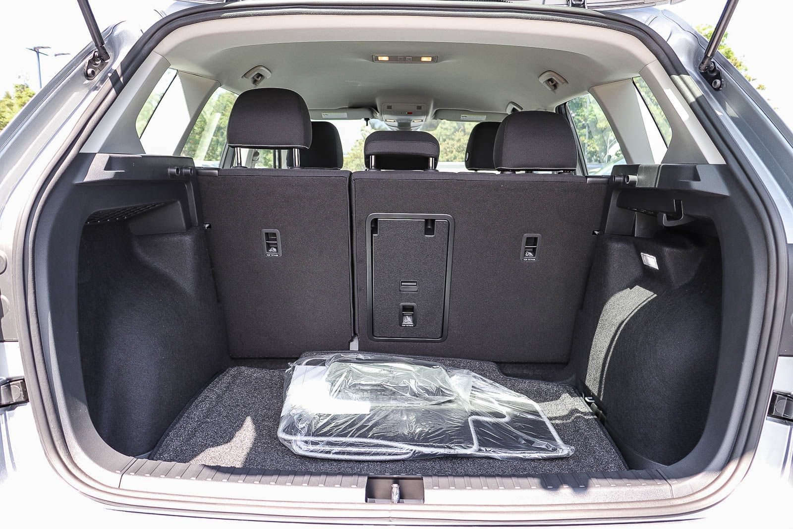 New 2026 Volkswagen Taos S FWD image 13